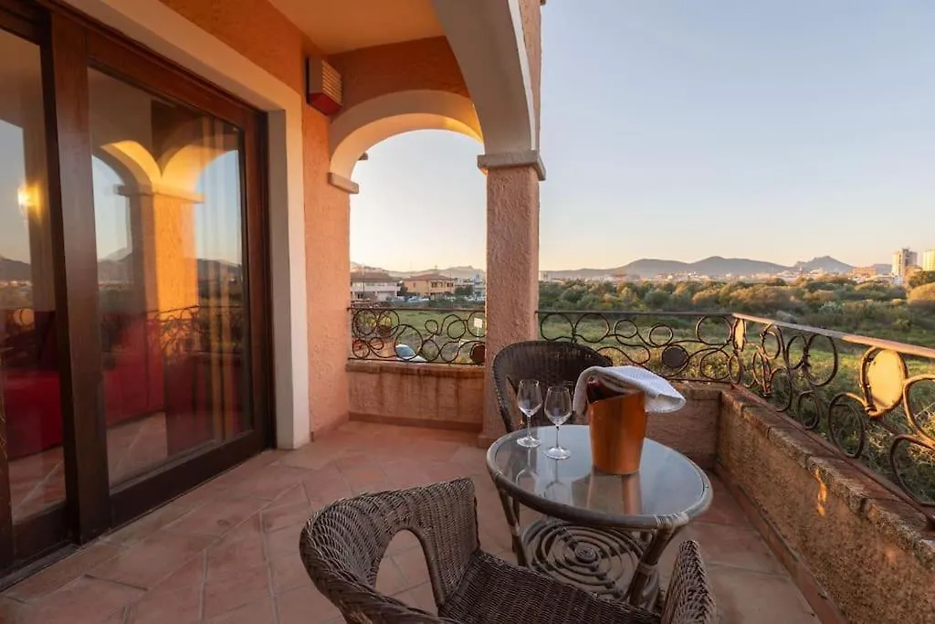 Casa Angelo Olbia Mare - Gulf Of Olbia Sea View- Villa 0*,  İtalya