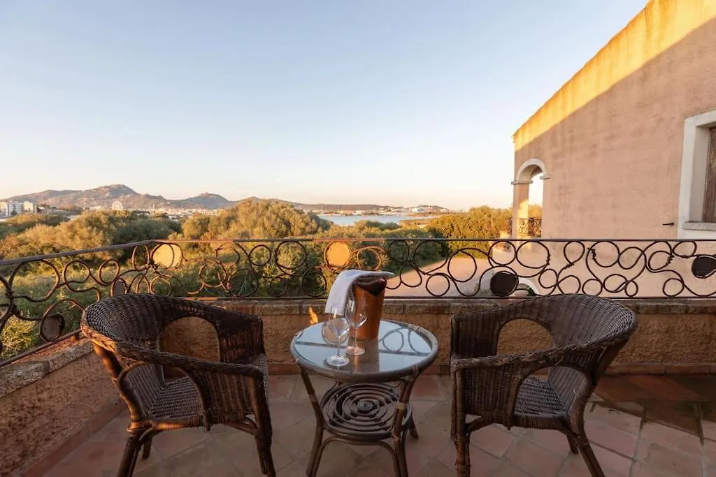 Casa Angelo Olbia Mare - Gulf Of Olbia Sea View- Villa