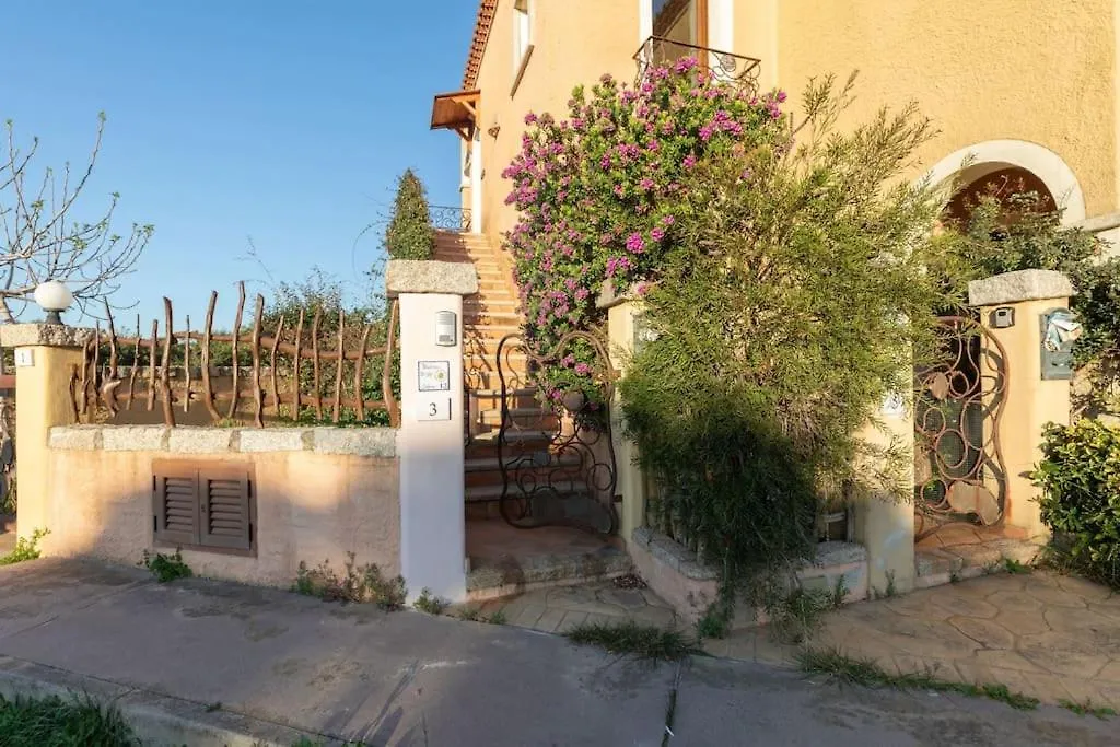 Casa Angelo Olbia Mare - Gulf Of Olbia Sea View- Villa 0*,